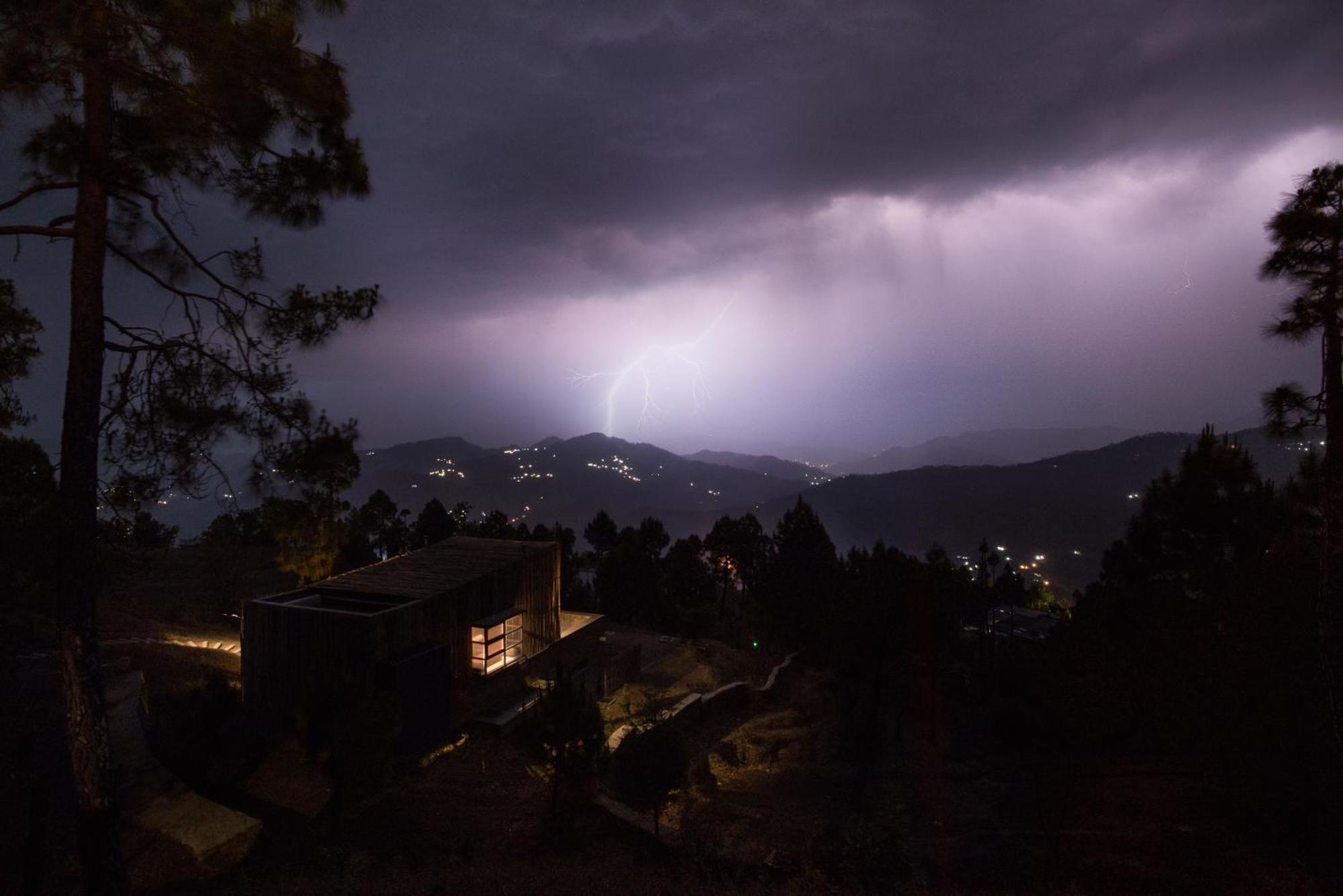 The Kumaon Ξενοδοχείο Binsar Εξωτερικό φωτογραφία
